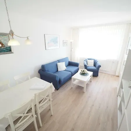 아파트 Appartement-93 *